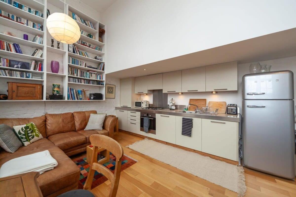Charming 1 Bedroom Apartment In Old School House London Bagian luar foto